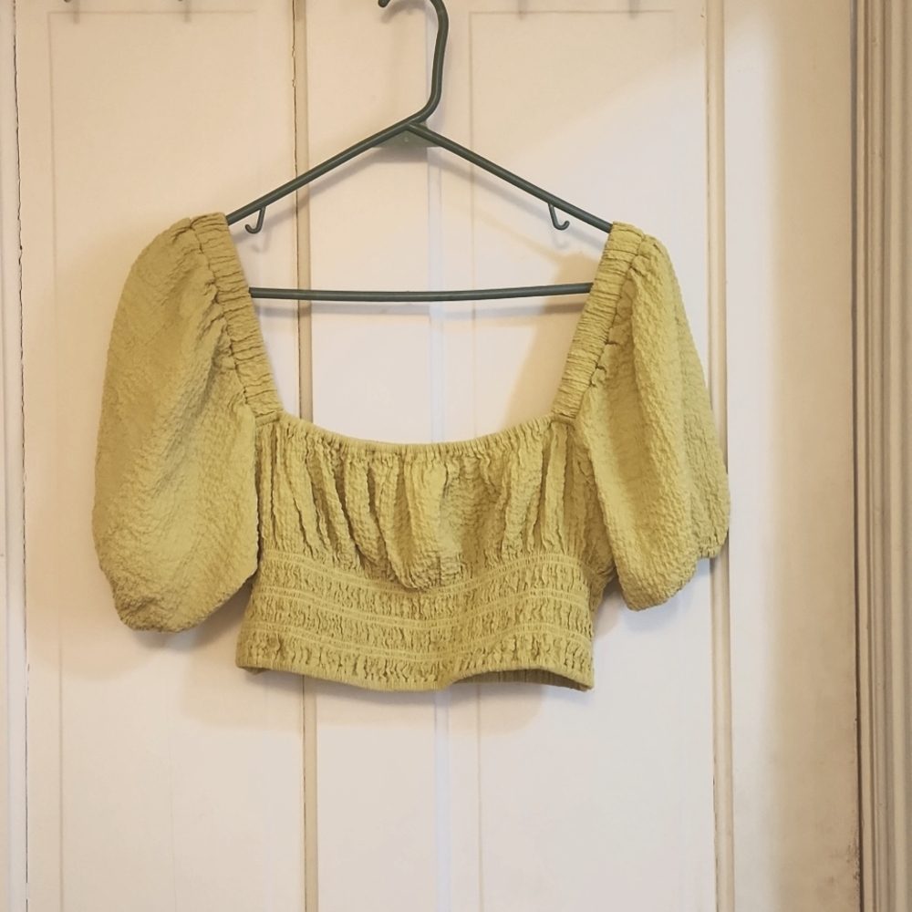 urban outfitters crop top